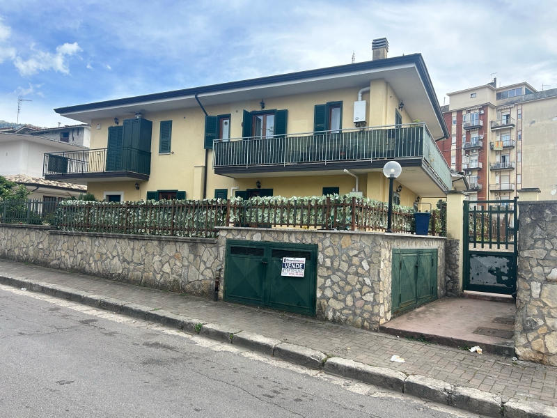 Appartamento su 2 livelli,in vendita,Piedimonte San Germano 