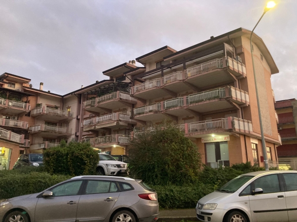 Appartamento con terrazzo e garage, in vendita, Cassino Residenziale