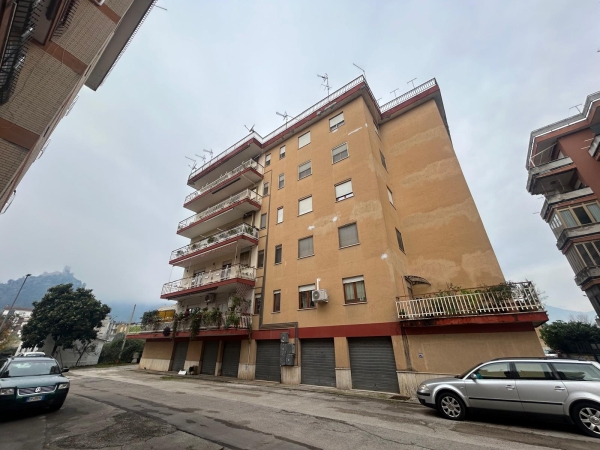 Appartamento in fase di ristrutturazione, in vendita,Cassino. Residenziale