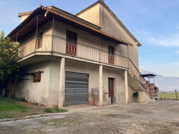 Semi Indipendente su due livelli, in vendita, Piedimonte San Germano Residenziale