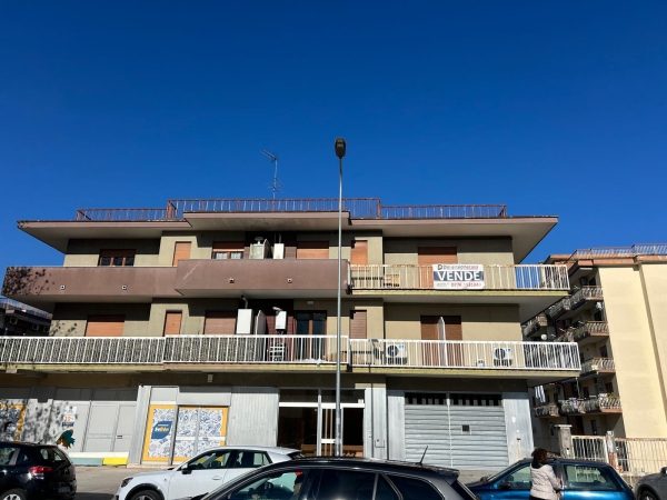 Appartamento con garage, in vendita, Cassino. Residenziale